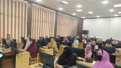 مكتب الإشراف على المراكز التكنولوجية ينظم دورة تدريبية عن تعليم لغة الإشارة 