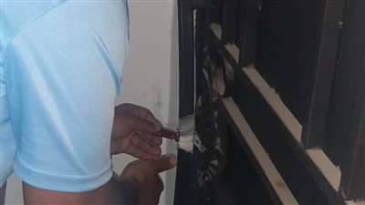 غلق معملين للتحاليل الطبية وضبط مواد كيماوية منتهية الصلاحية بالبحيرة