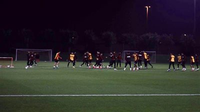 العامري فاروق يناقش مع عبد الحفيظ ترتيبات مواجهة الأهلي ووفاق سطيف