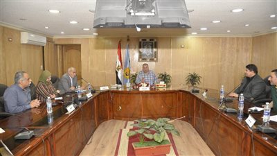 محافظ أسيوط يعقد اجتماعاً لمتابعة أعمال تطوير مسار رحلة العائلة المقدسة