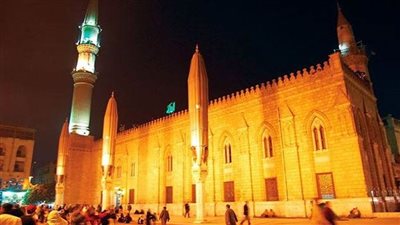 انطلاق مقارئ القرآن الكريم بمسجدي الإمام الحسين والسيدة نفيسة الأسبوع القادم