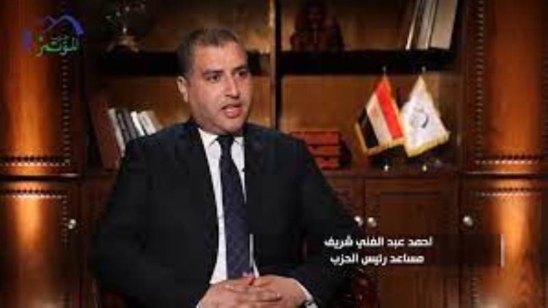 الدكتور أحمد شريف