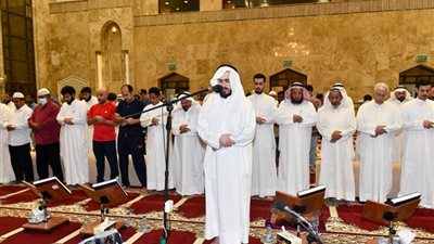 مساجد الكويت تؤدي صلاة الغائب على رئيس دولة الإمارات العربية