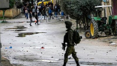 اشتباكات عنيفة بين قوات الاحتلال الإسرائيلي والفلسطينيين في مخيم 