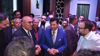 بحضور وزير الشباب والرياضة.. نجاح كبير لعرض نادي الزهور المسرحي