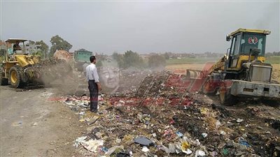 حملات للنظافة ورفع المخلفات وتسليك الصرف الصحي بكفر الشيخ