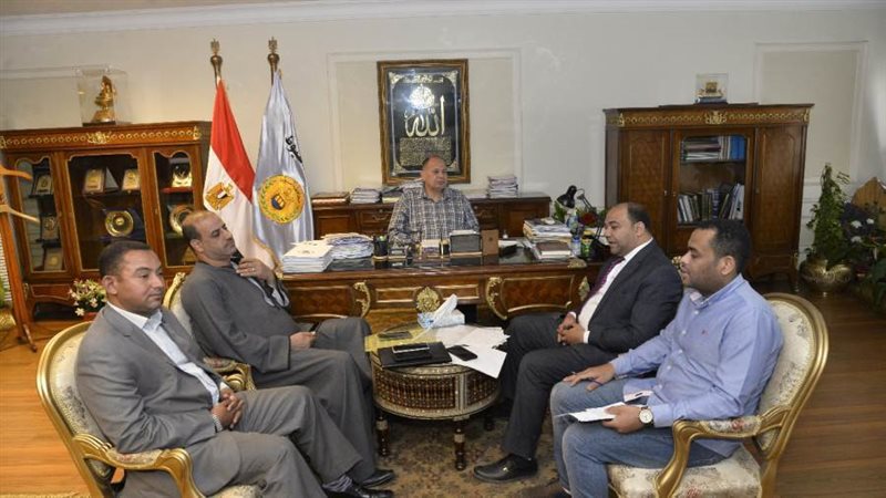 محافظ أسيوط يواصل