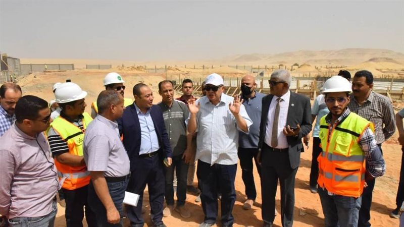 محافظ أسيوط يتفقد