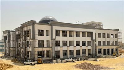 نائب وزير التعليم العالي ورئيس جامعة بنها يتفقدان الجامعة الأهلية بالعبور