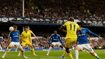 برينتفورد يحرم إيفرتون من وسط جدول البريميرليج