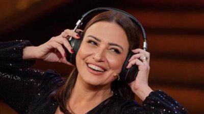 ريهام عبدالغفور بشكلين مختلفين في بوستر 