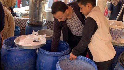 إعدام 4 أطنان أغذية فاسدة وغلق 48 منشأة مخالفة بمختلف مراكز ومدن الشرقية 