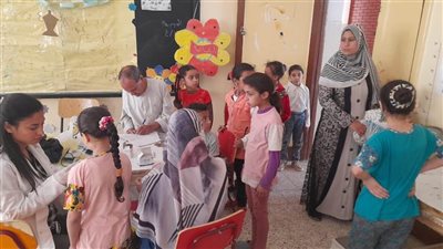  فحص 614 ألف تلميذ بالمرحلة الابتدائية بالمنيا