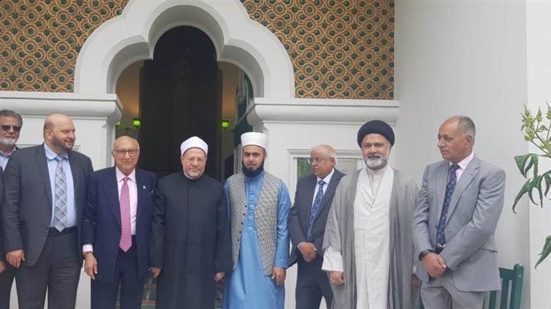 مفتي الجمهورية بمسجد