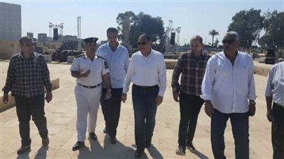 استعدادًا للانطلاق مهرجان الموسيقى والغناء.. محافظ الشرقية يتفقد 
