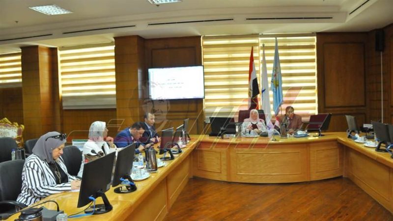 عقد الاجتماع