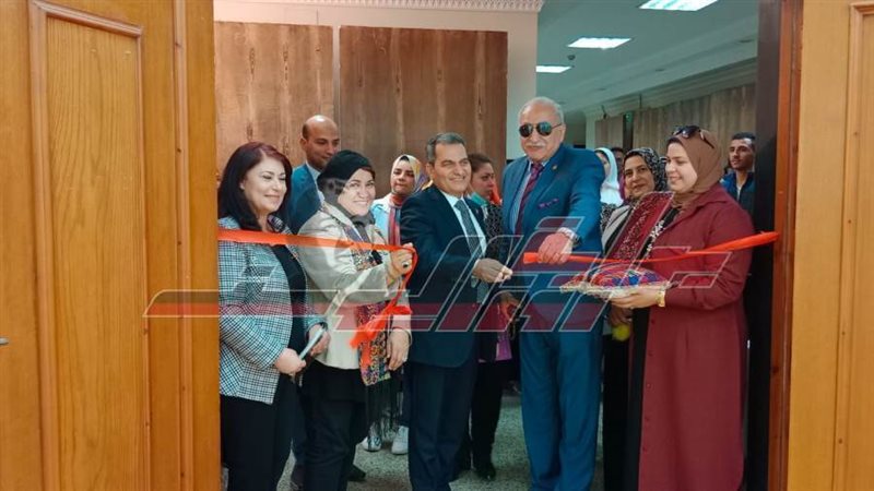 خلال الافتتاح