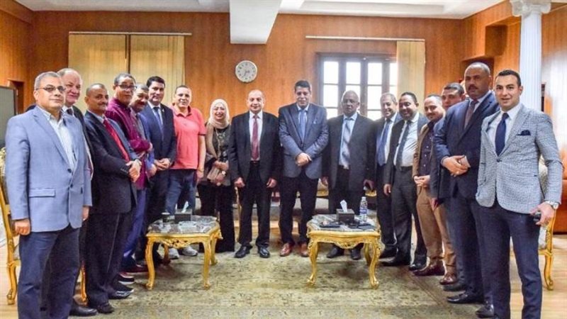 وفد نقابة المحامين