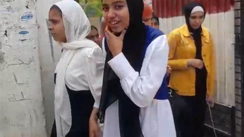 طلاب الشهادة الاعدادية