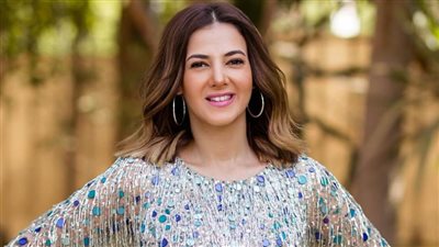 دنيا سمير غانم في كواليس واحدة من أفضل جلسات التصوير