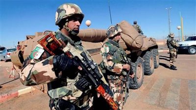 الجيش الجزائري: ضبط 7 عناصر دعم للجماعات الإرهابية و147 مهاجرا غير شرعي 