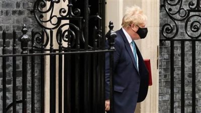 لعنة عيد ميلاد تطارد رئيس الوزراء البريطاني و82 شخصا آخرين  