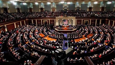 مجلس الشيوخ الأمريكي يمرر مشروع قانون لتقديم مساعدات بقيمة 40 مليار دولار إلى أوكرانيا