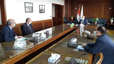 وزير الري: الانتهاء من تأهيل 5065 كيلومترا من الترع بمحافظات الوادي والدلتا