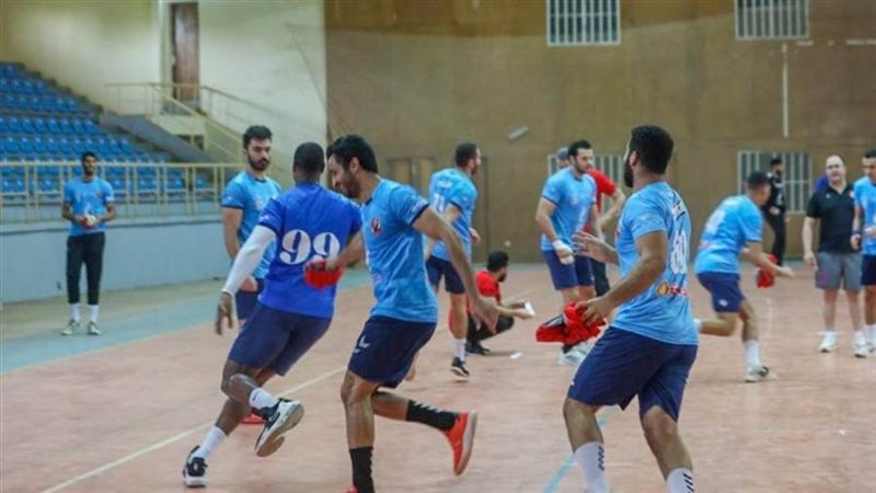 يد رجال الأهلي