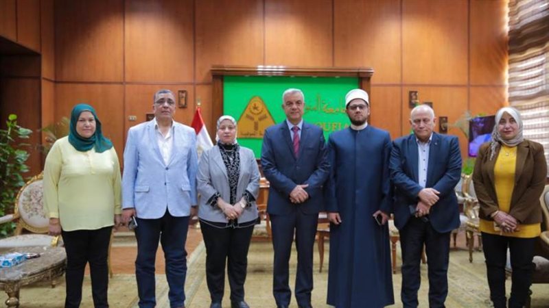 محافظ المنوفية يلتقي