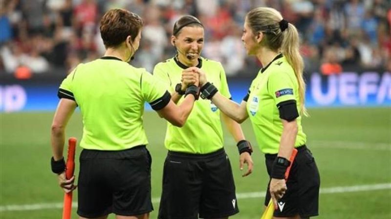 تحكيم نسائي