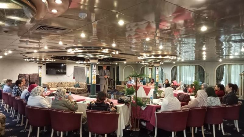 محافظة أسيوط تنظم