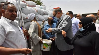 محافظ أسيوط يعلن توريد 96 ألف طن قمح محلي حتى الآن وأكثر من 30 مركز تجميع وصومعة تستقبل القمح من المواطنين