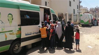فحص 1302 مواطن ضمن قافلة طبية في قرية النوادرية بدمياط