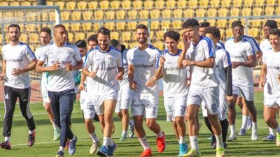 قبل مواجهة البنك الأهلي.. الإسماعيلي يواصل اجتماعاته مع اللاعبين
