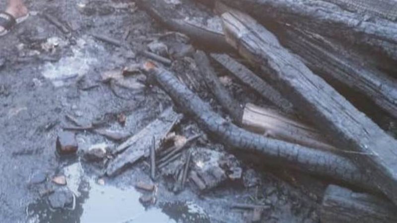 جانب من الحريق