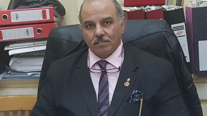 الدكتور متولى عبد