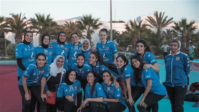 طائرة سيدات الأهلي