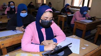 التعليم : بيان جديد حول امتحانات اللغة الأجنبية الثانية والفيزياء والتاريخ إلكترونيًا لطلاب الصف الثاني الثانوي 