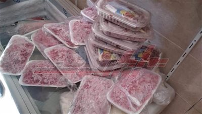 ضبط 5 أطنان و340 كيلو لحوم ودواجن وأسماك مجهولة بكفر الشيخ