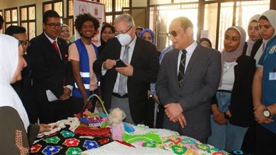 معرض بأسعار مخفضة لطلاب جامعة حلوان