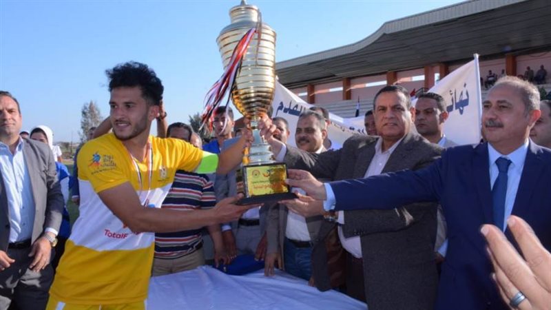 محافظ البحيرة يشهد