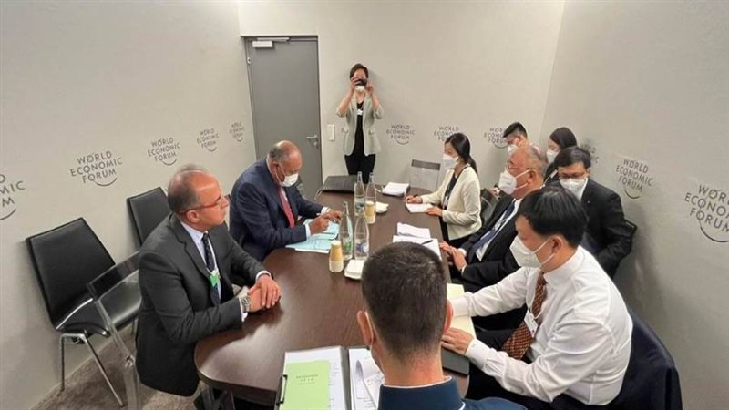 سامح شكري يلتقي مبعوث