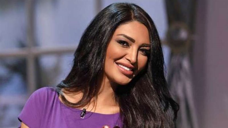 الإعلامية سالي عبدالسلام