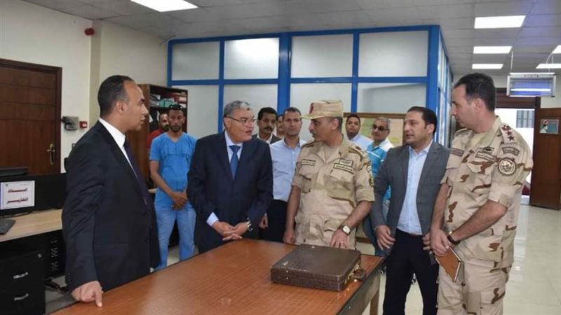 محافظ المنيا يتفقد