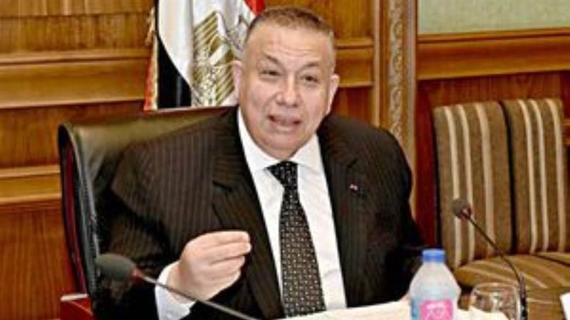 السيد محمود الشريف