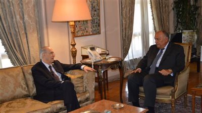 وزير الخارجية ونظيره القبرصي يؤكدان عمق العلاقات التي تربط البلدين