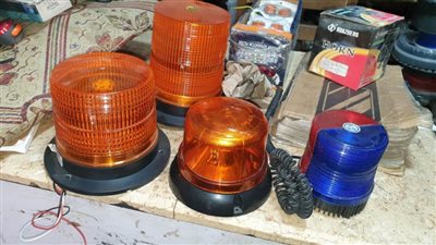 تموين الإسكندرية تضبط إكسسوارات سيارات مجهولة المصدر