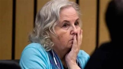 محكمة أمريكية تدين مؤلفة رواية: 