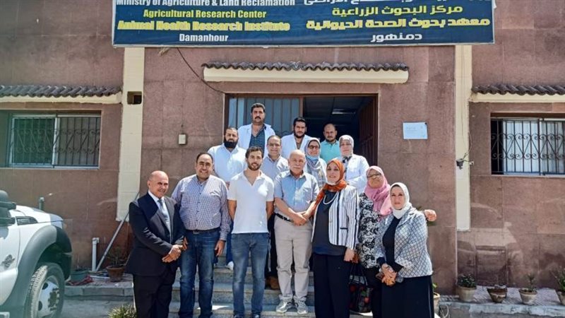 وفد من الزراعة والخدمات